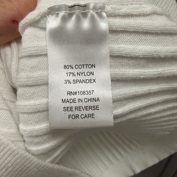 Evereve Black and White Ribbed Turtleneck Sweater - Picture 5 of 8